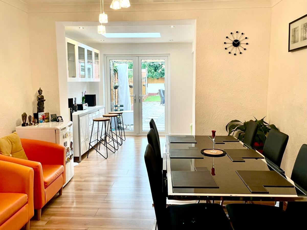 Stunning 1 Bedroom And Double Sofa Bed Near Train Station Southampton Kültér fotó