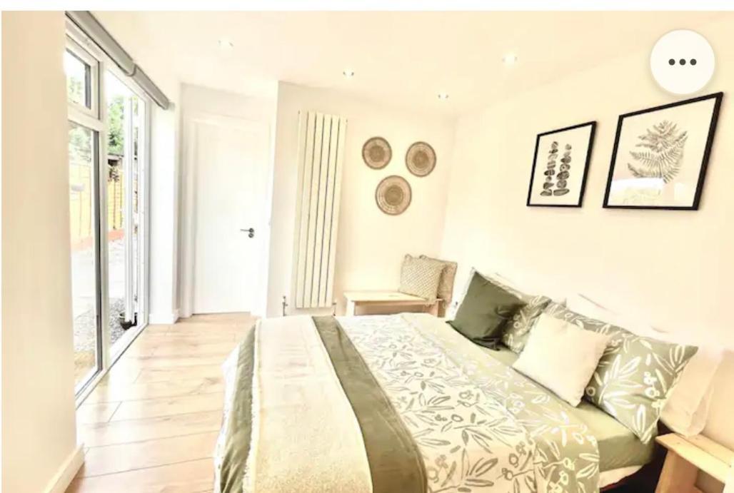 Stunning 1 Bedroom And Double Sofa Bed Near Train Station Southampton Kültér fotó